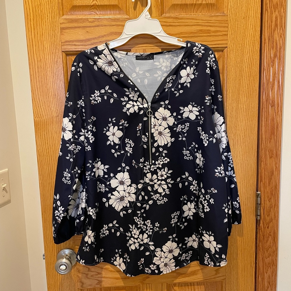 Emery Rose XL women’s top
